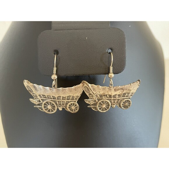 Covered Wagon Dangle Earrings Silver Tone Western Oregon Trail Wild West - Picture 2 of 5